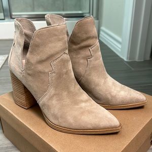 Steve Madden Chaya Suede Booties